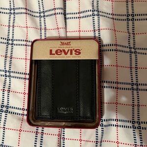 Levi's Black Leather Bifold Wallet Card Holder